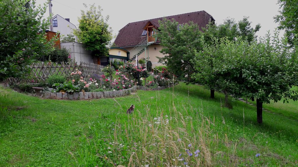 Ferienwohnungen Soravia Gamlitz Dış mekan fotoğraf